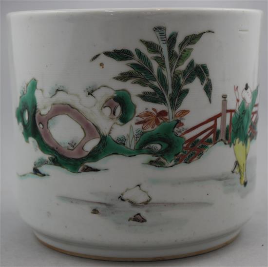 A Chinese famille verte brush pot, probably late 19th century, 14.2cm.